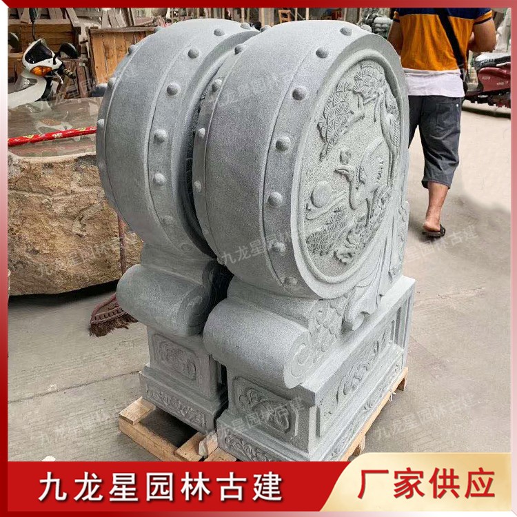 1623048988687192.jpg 青石雕刻門(mén)當(dāng)抱鼓石圖片