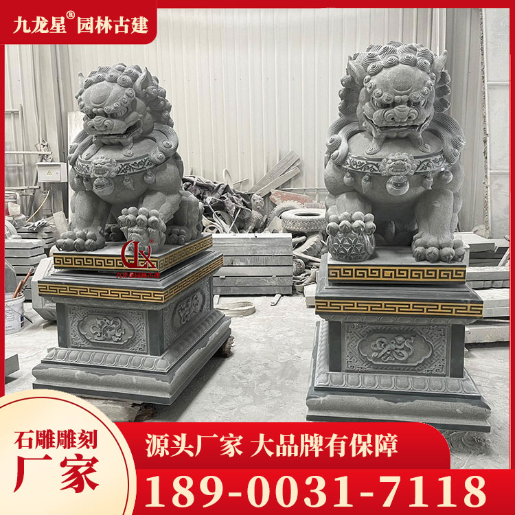 1679733107318529.jpg 大門口石獅子圖片